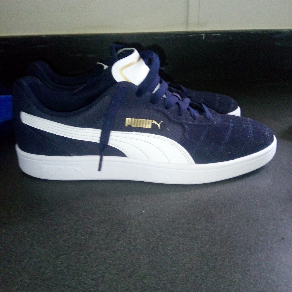 Puma sneakers